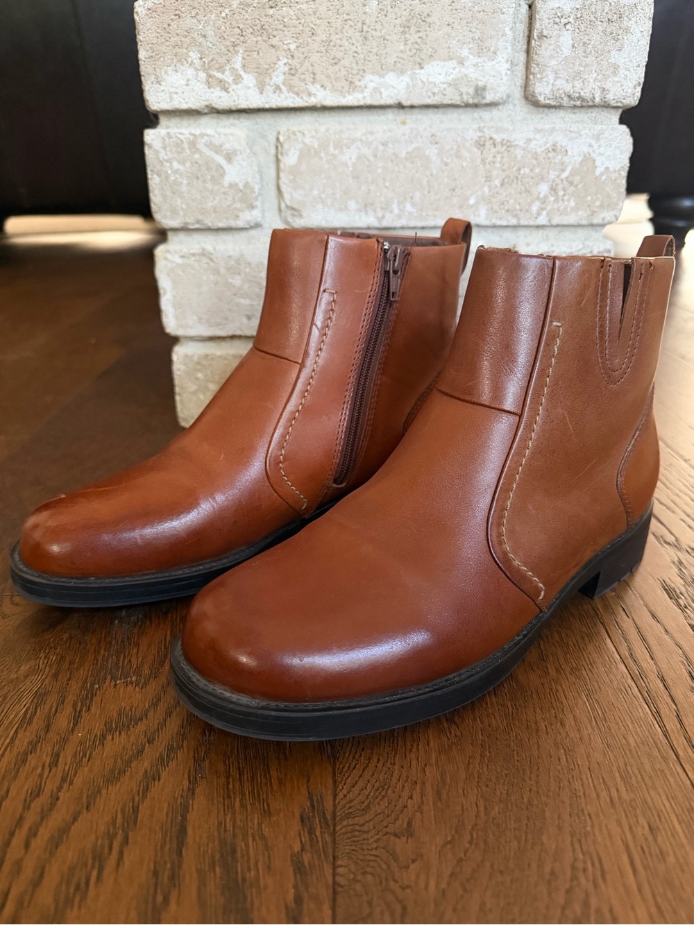 Earth Shoes Chelsea Leather Ankle Boots Cognac Brown Comfort Booties Women’s